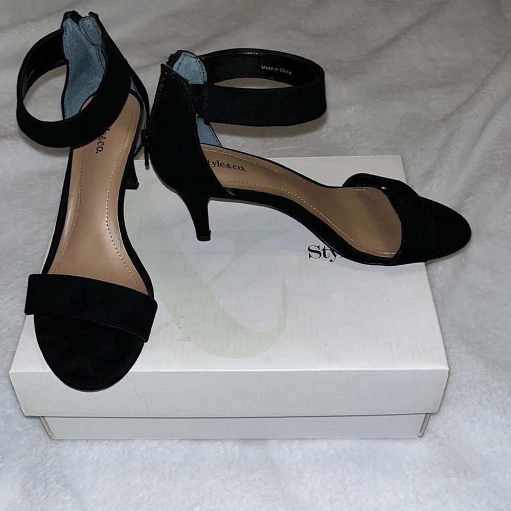 Style & Co Paycee Two-Piece Dress Sandals - Picture 4 of 6